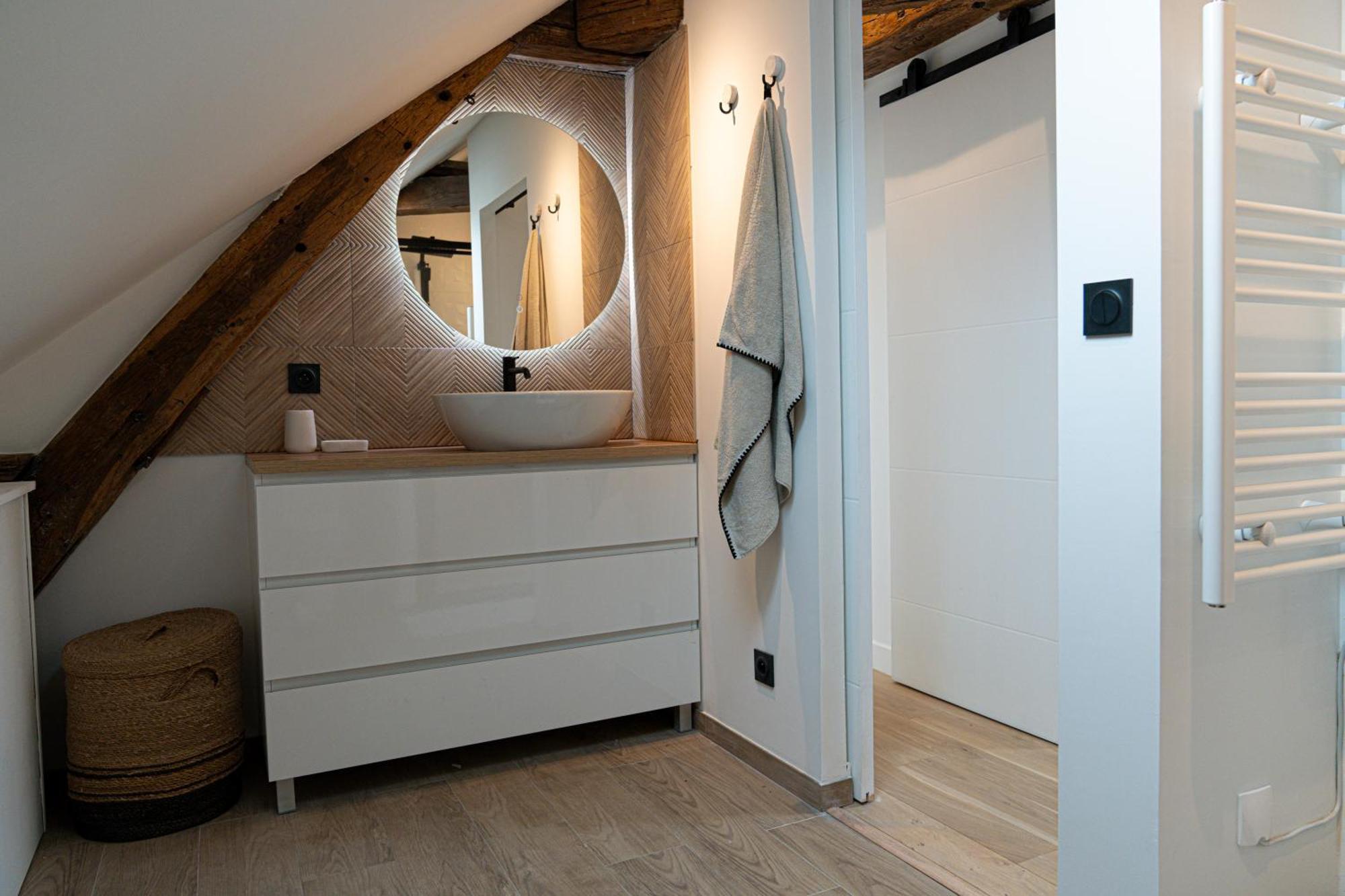 Velvet - Best Keys - Maison Duplex Elegante - Plein Centre Ville - Deco Minimaliste & Cosy - Literie Haut De Gamme - 2 Chambres Separees - Lit Queen Size & 1 Canape Convertible - Smart Tv - Wifi Fibre - Check-In Autonome Санс Экстерьер фото