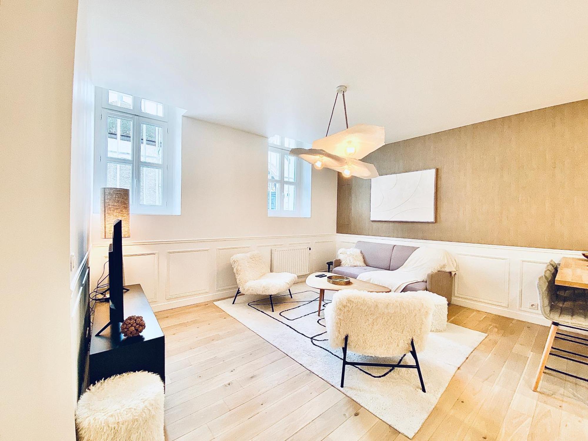 Velvet - Best Keys - Maison Duplex Elegante - Plein Centre Ville - Deco Minimaliste & Cosy - Literie Haut De Gamme - 2 Chambres Separees - Lit Queen Size & 1 Canape Convertible - Smart Tv - Wifi Fibre - Check-In Autonome Санс Экстерьер фото