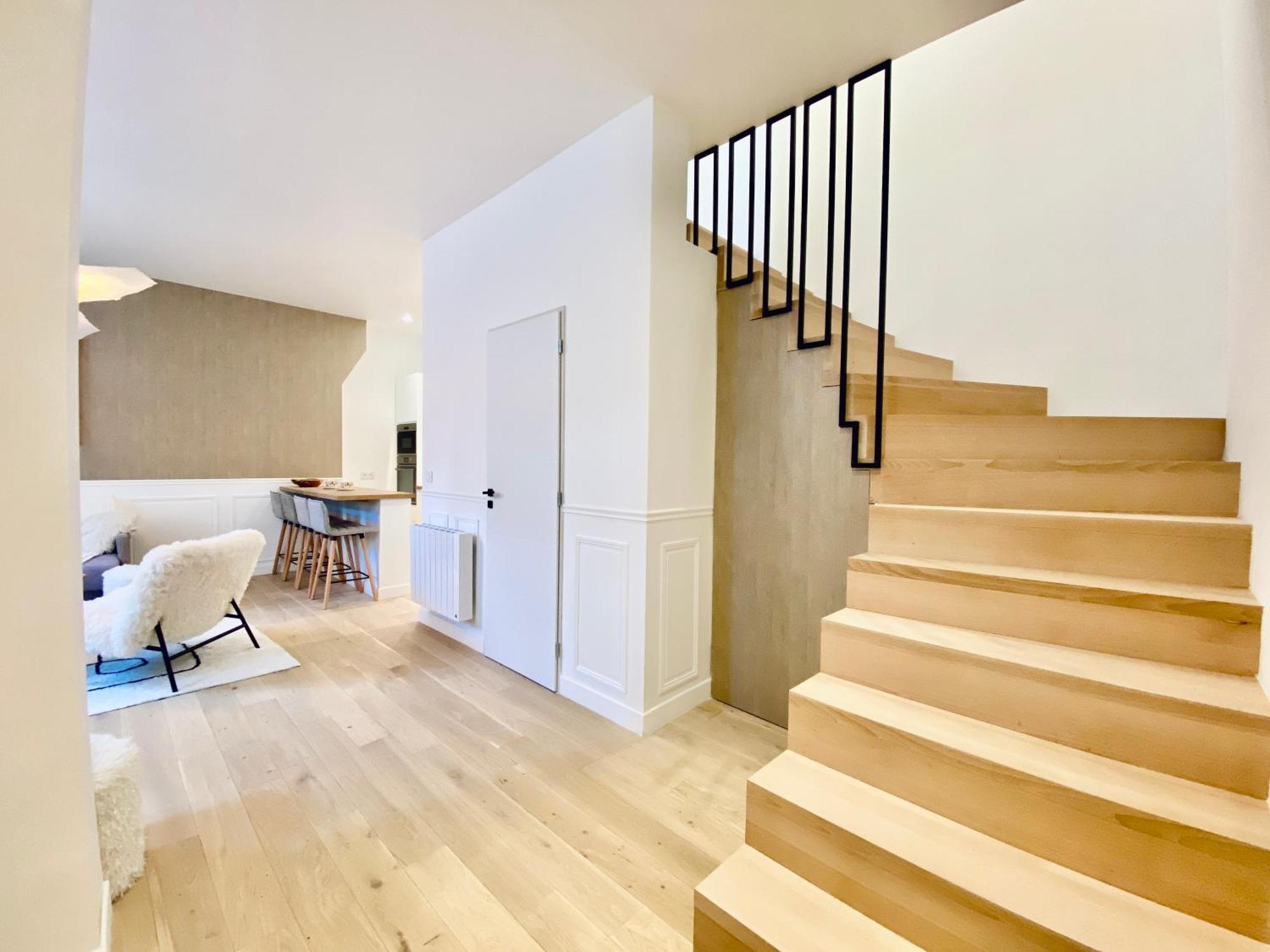 Velvet - Best Keys - Maison Duplex Elegante - Plein Centre Ville - Deco Minimaliste & Cosy - Literie Haut De Gamme - 2 Chambres Separees - Lit Queen Size & 1 Canape Convertible - Smart Tv - Wifi Fibre - Check-In Autonome Санс Экстерьер фото